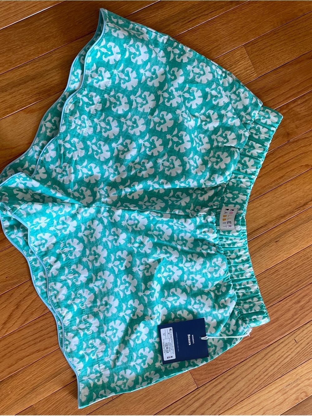 Roller Rabbit Target Teal and White Floral Scallop-Hem Athletic Shorts Medium